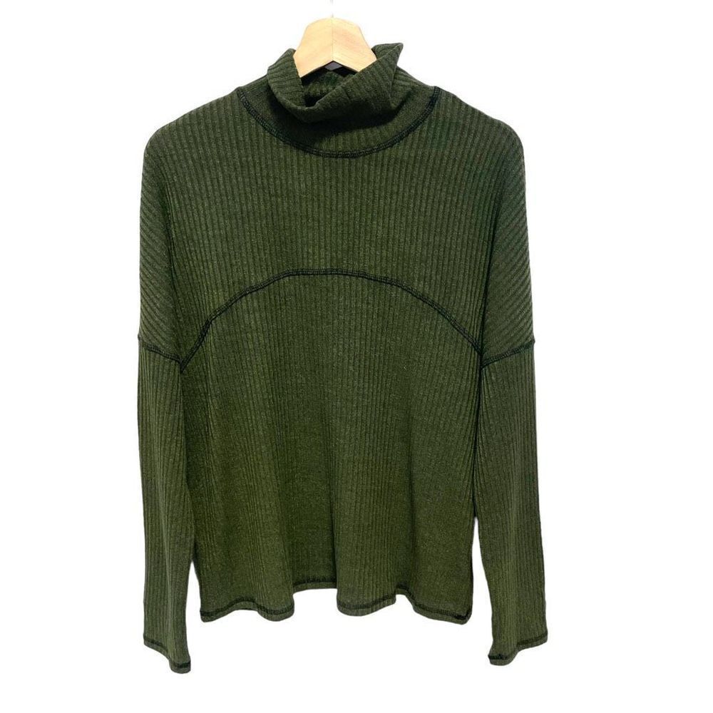 Green Turtle Neck Top